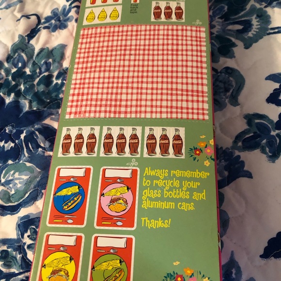 Mattel Vintage 1997 Special Edition Coca Cola Picnic Barbie BNIB - Picture 6 of 7